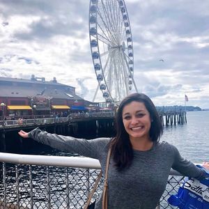 Meet your Posher, Olivia